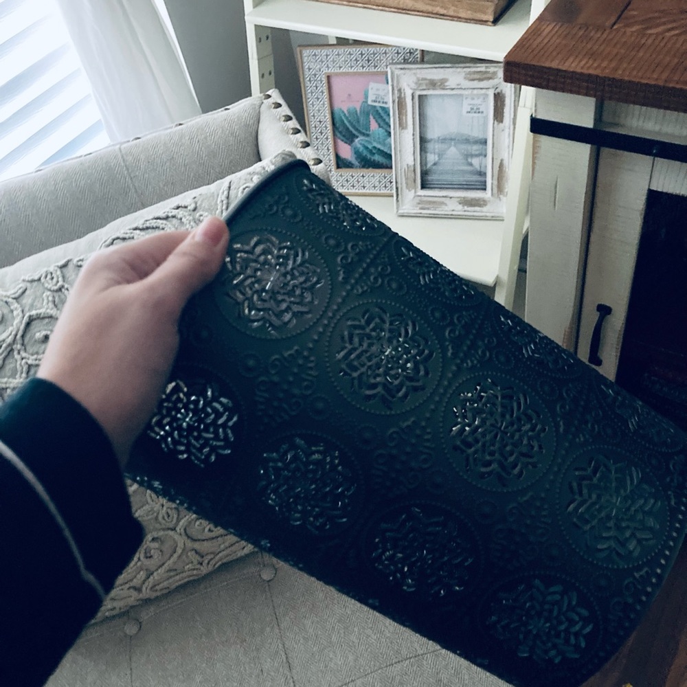 Brand New Metal Trashcan - Picture 3 of 3